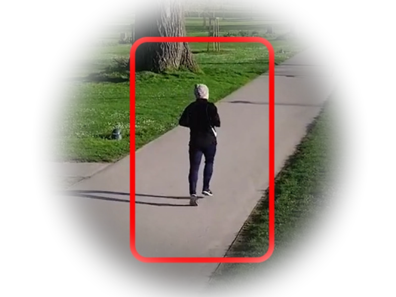 persona-webp corriendo cuadro rojo_00000